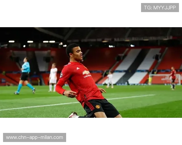 曼联边路回追速度不足